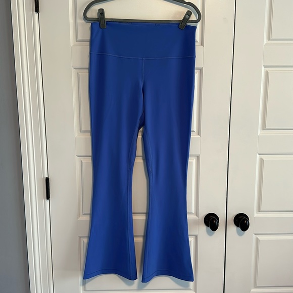 LULULEMON ALIGN HR FLARE LEGGINGS 32” - Picture 1 of 3